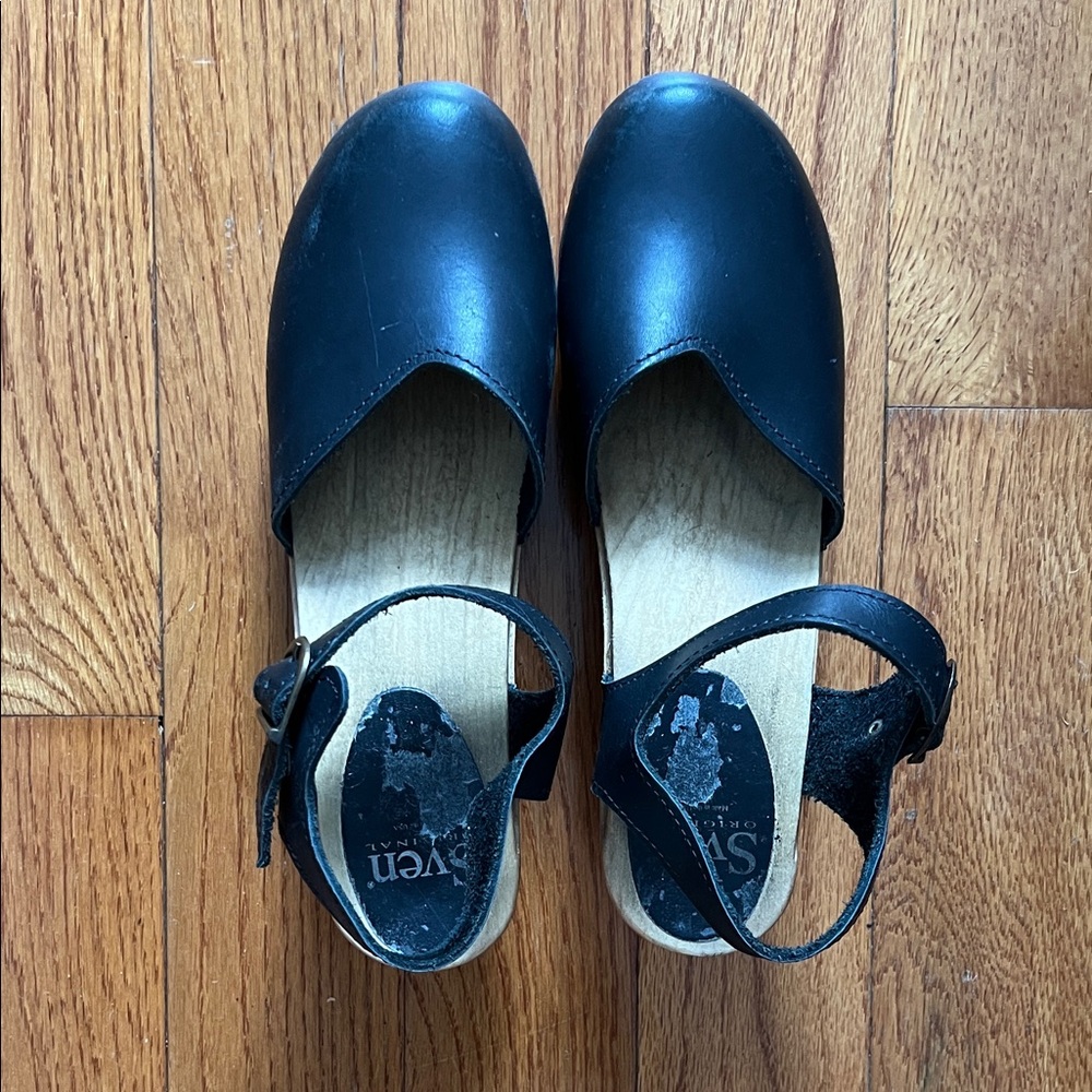 EUC Sven Mary Jane clogs, black leather size 43